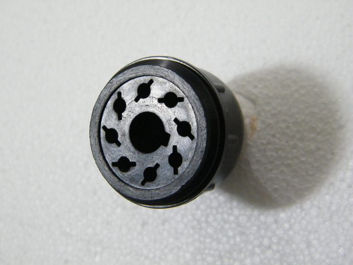 SM051 PF - 8 Socket
